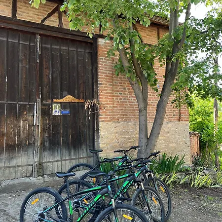 Domacinstvo Ukusno Markovic * Brusnik (Zajecar)